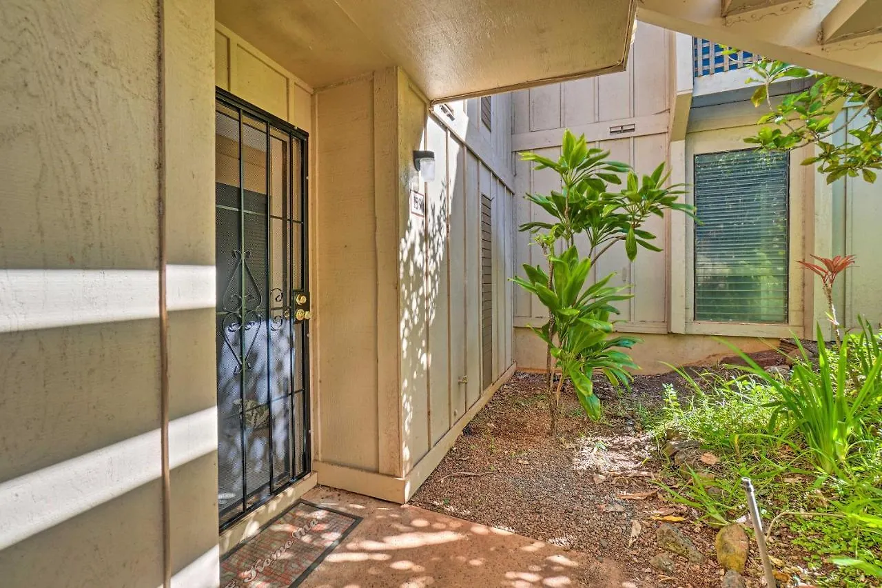 Quiet Maunaloa Condo With Pool, Ocean Views! Appartement