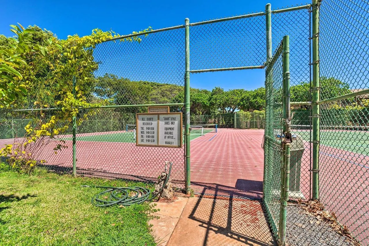 Quiet Maunaloa Condo With Pool, Ocean Views! Appartement