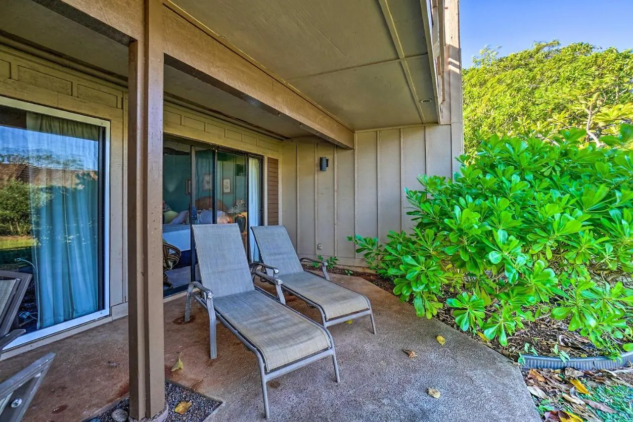Quiet Maunaloa Condo With Pool, Ocean Views!